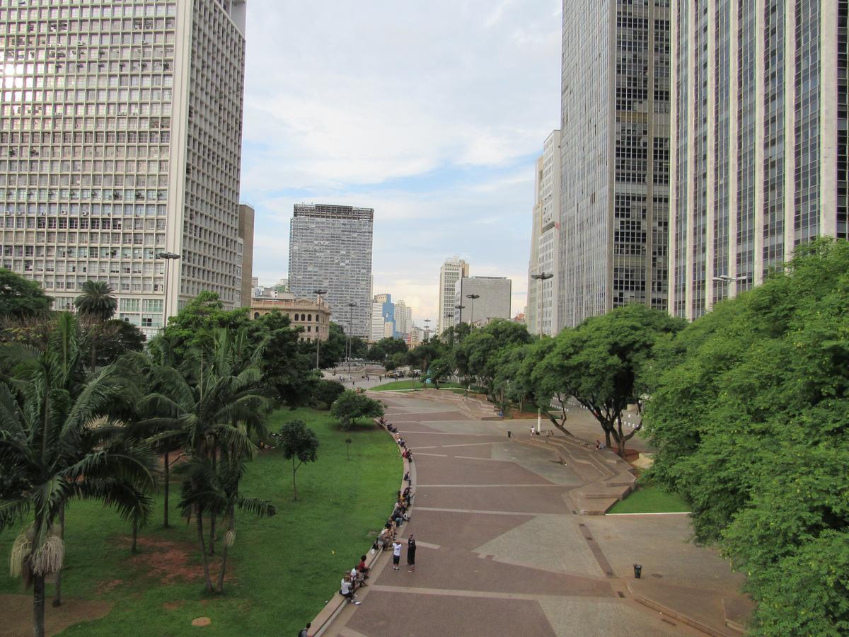Hotel Moraes A 10 Minutos Da 25 De Marco,Bras,Bom Retiro,A 2 Minutos Do Mirante Sampa Sky E Pista De Skate Anhangabau เซาเปาโล ภายนอก รูปภาพ